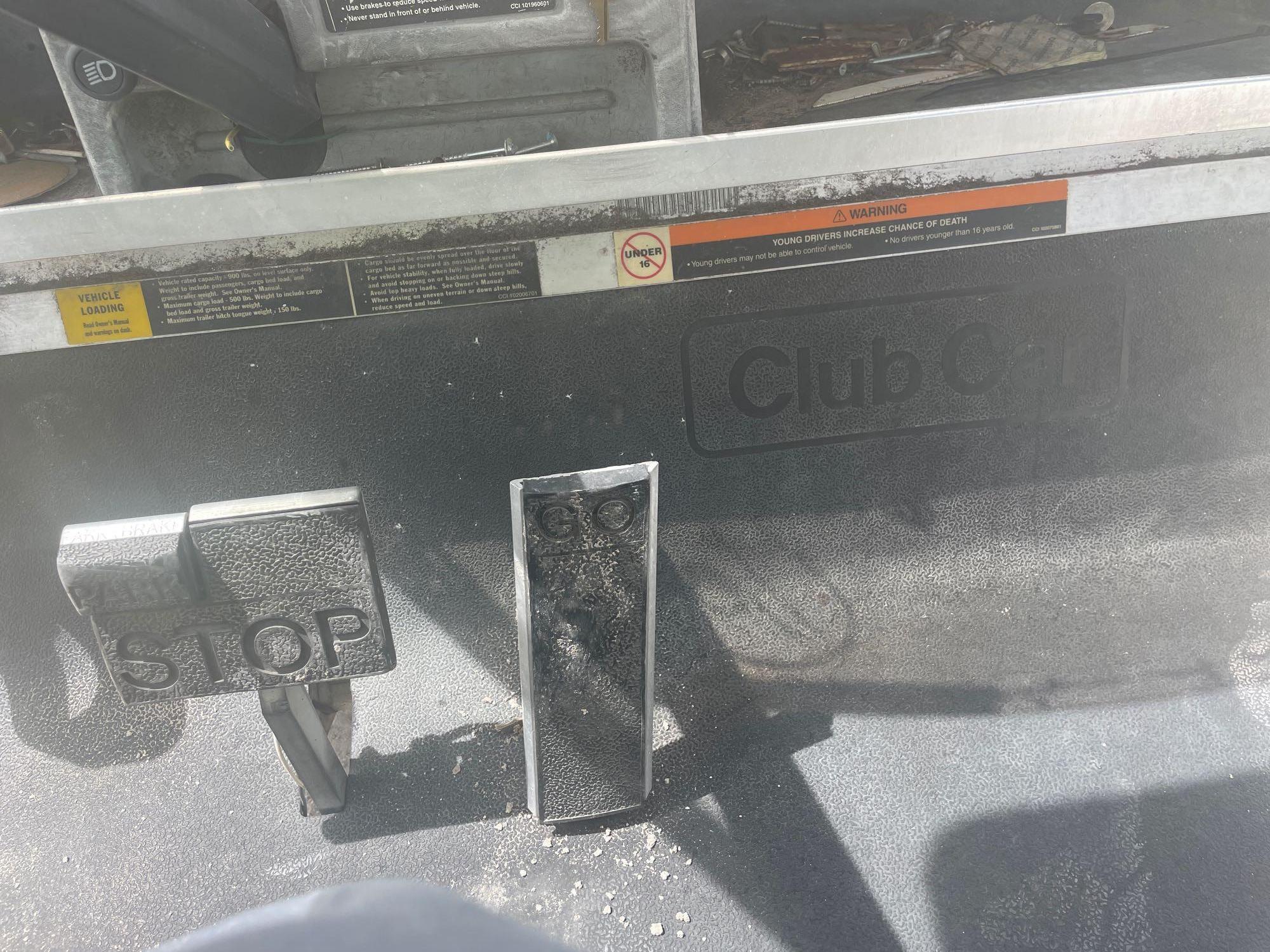 2004 Club Car Carryall 252 Dump Utility Cart