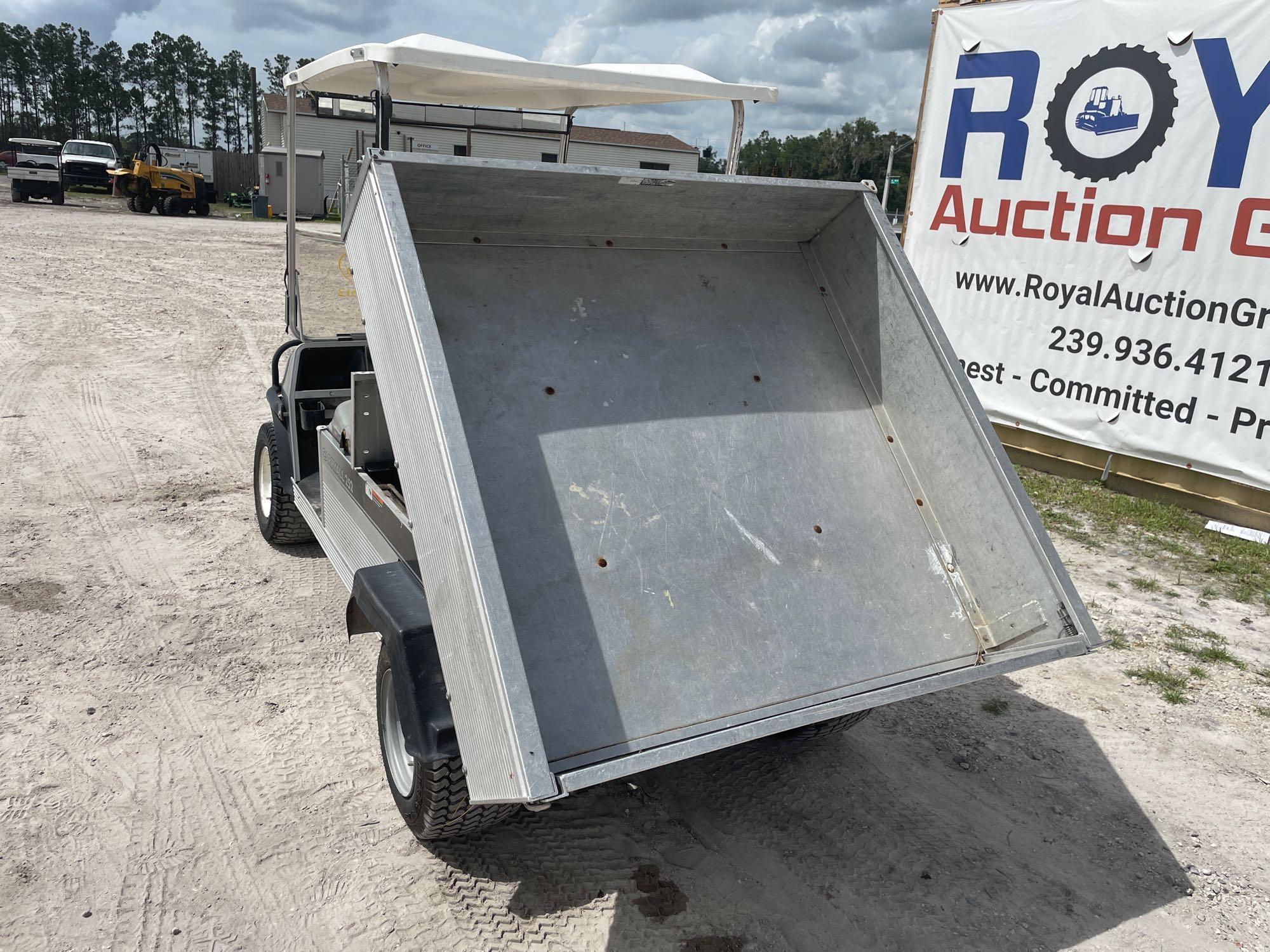 2004 Club Car Carryall 252 Dump Utility Cart