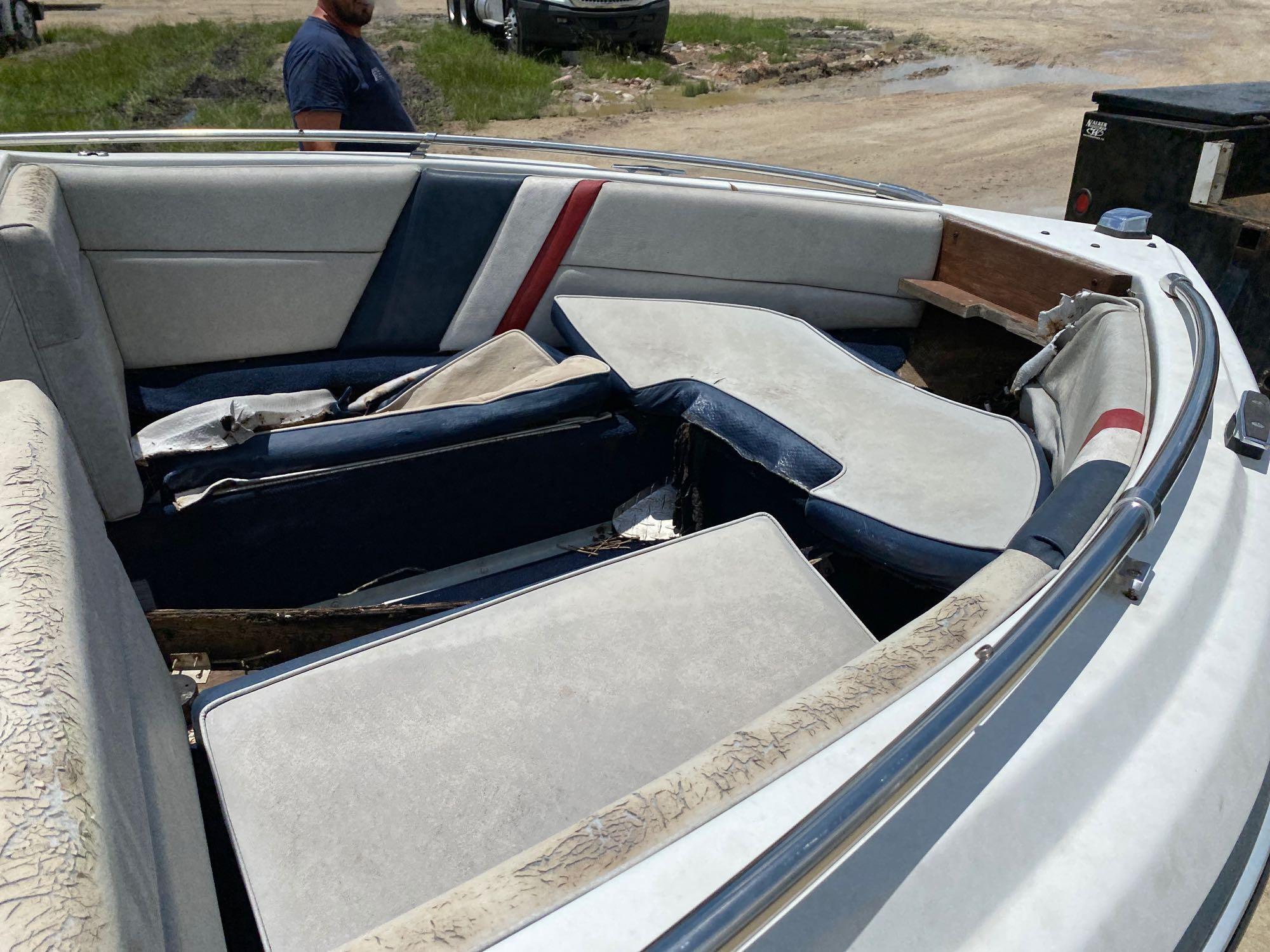 Starcraft 17ft Boat with Trailer