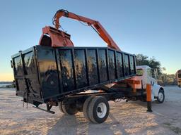 2004 Peterbilt 330 Grapple Truck
