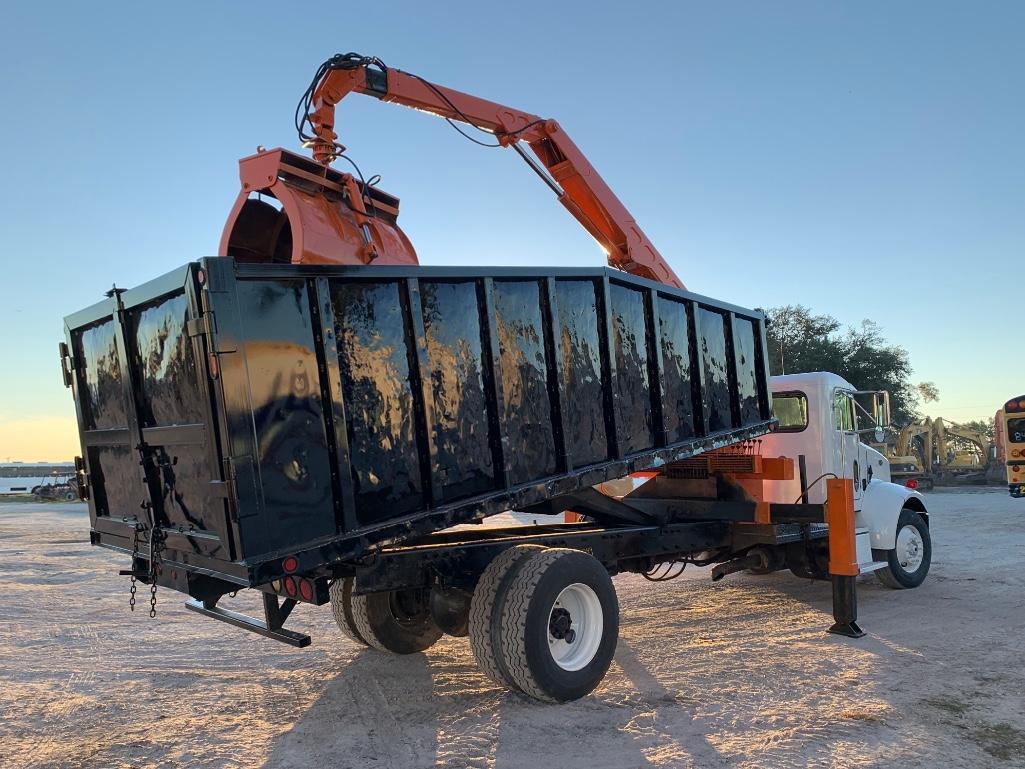 2004 Peterbilt 330 Grapple Truck