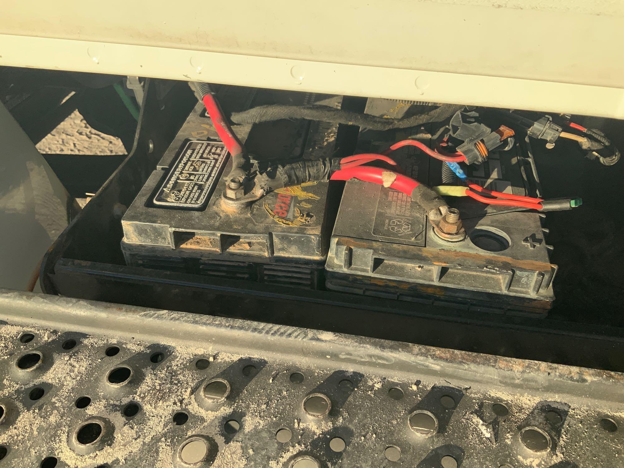 2004 International 4400 Open Sides Box Truck