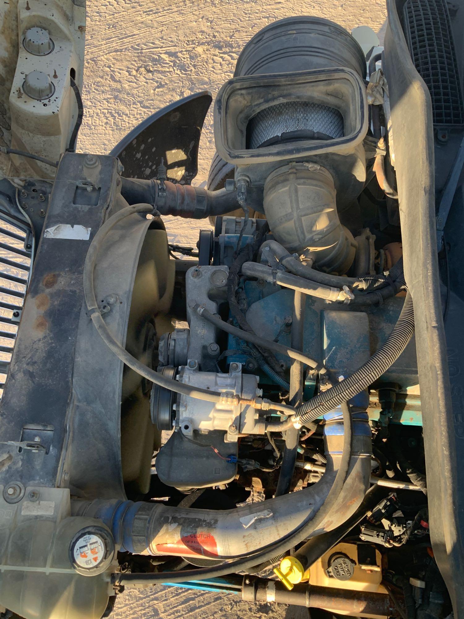 2004 International 4400 Open Sides Box Truck