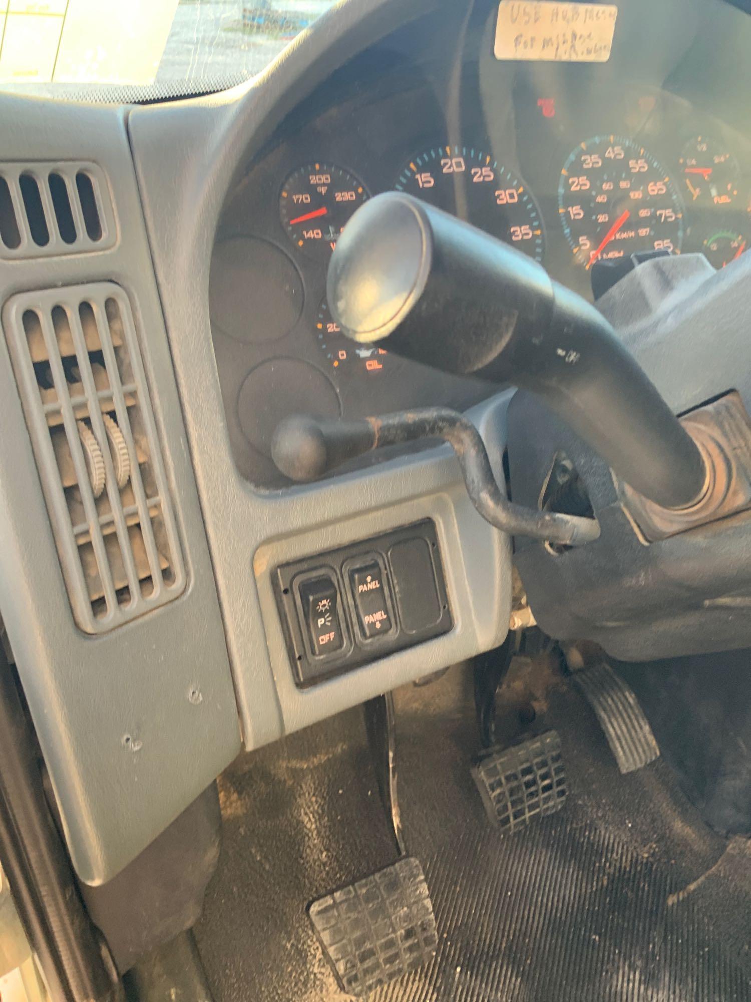 2004 International 4400 Open Sides Box Truck