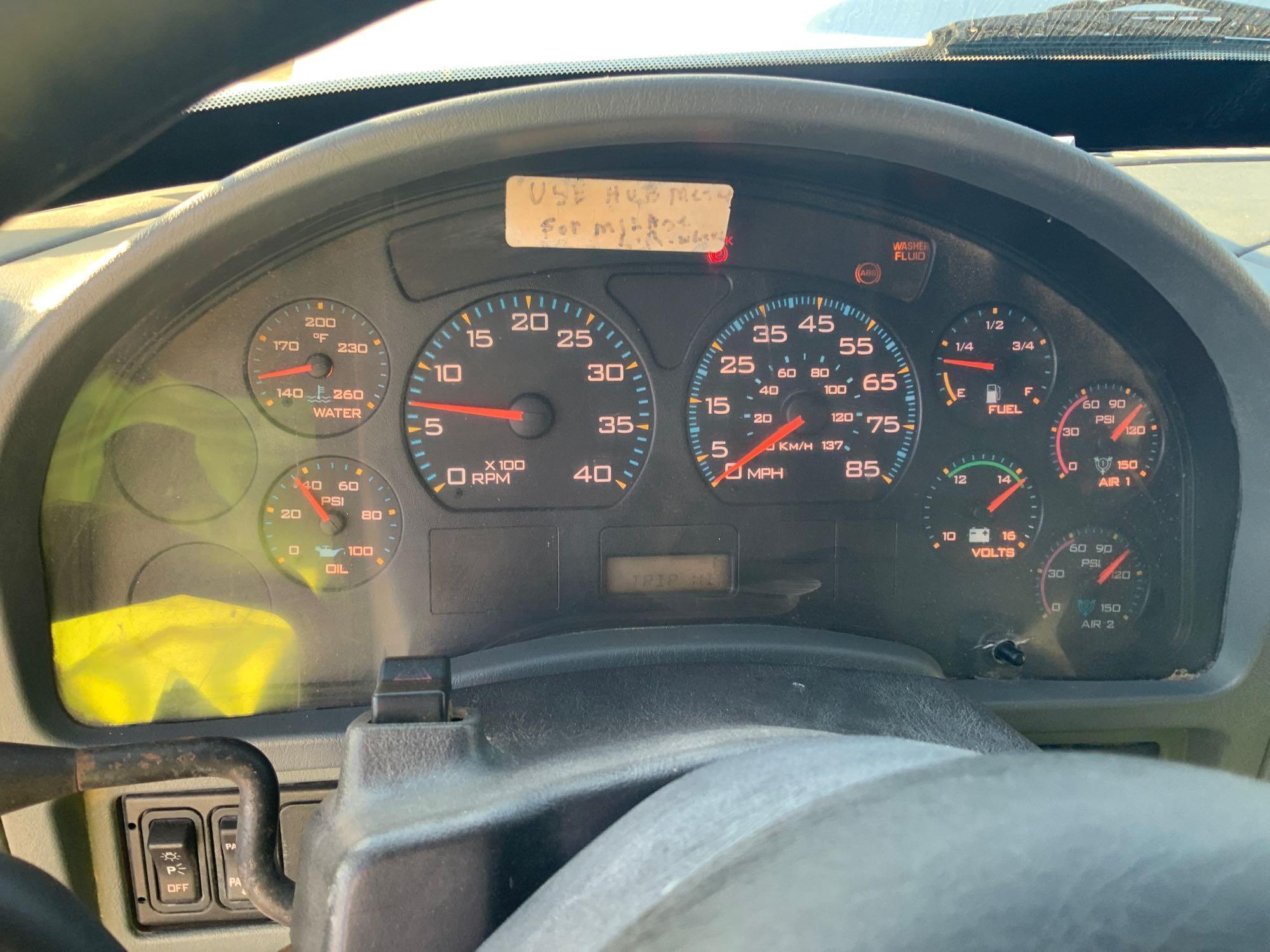 2004 International 4400 Open Sides Box Truck