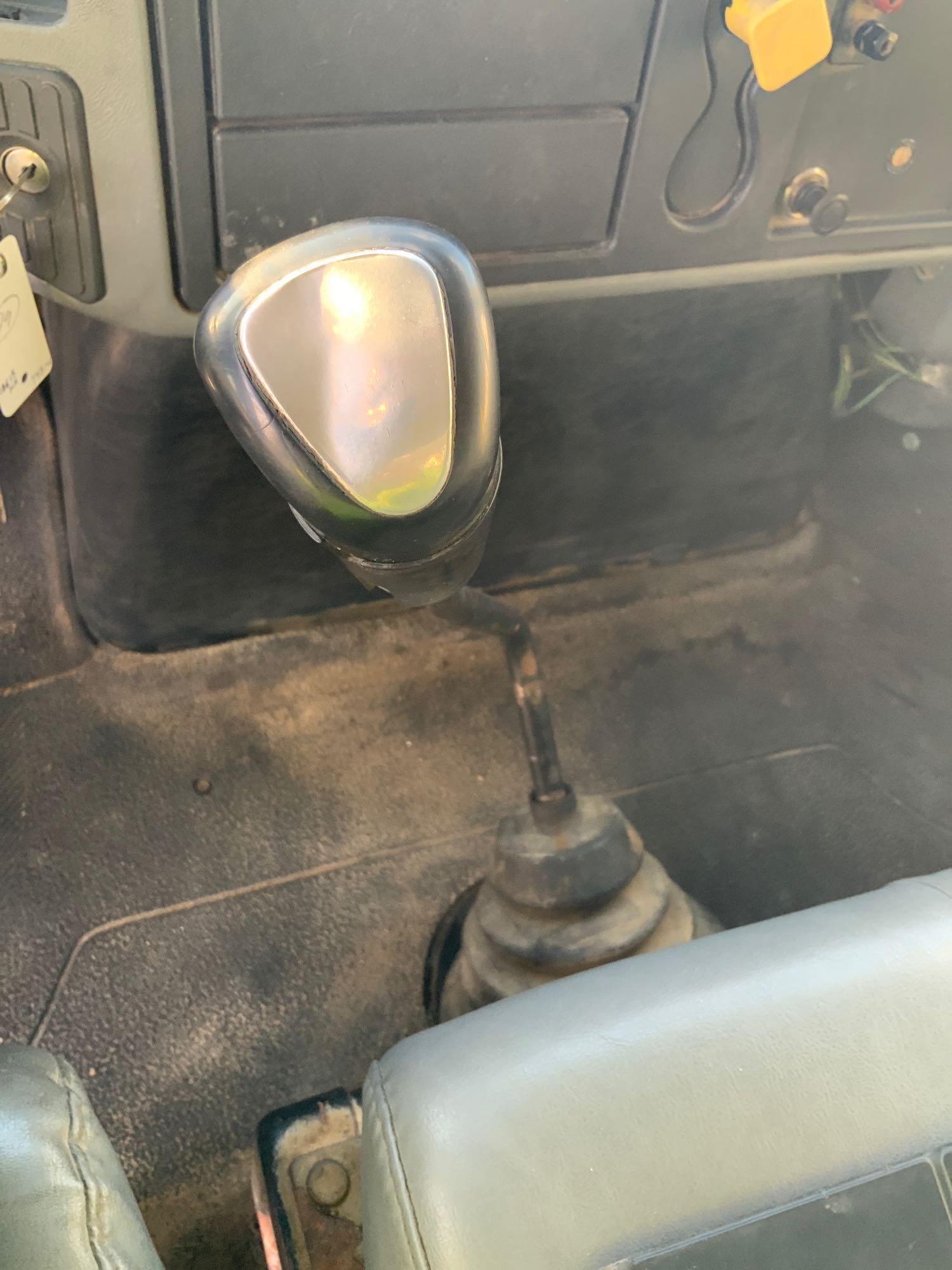 2004 International 4400 Open Sides Box Truck