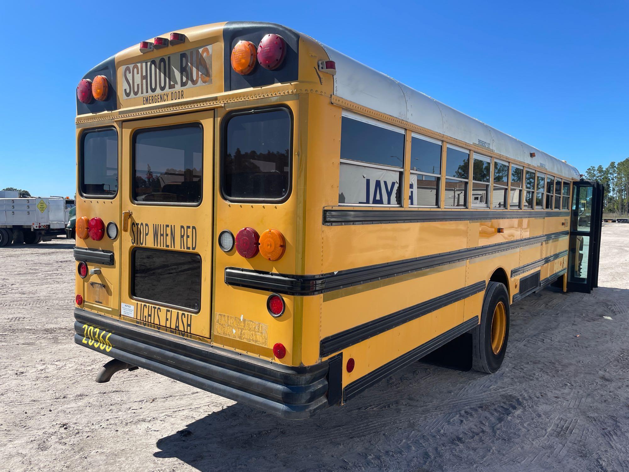 2003 IC Corporation 3000IC