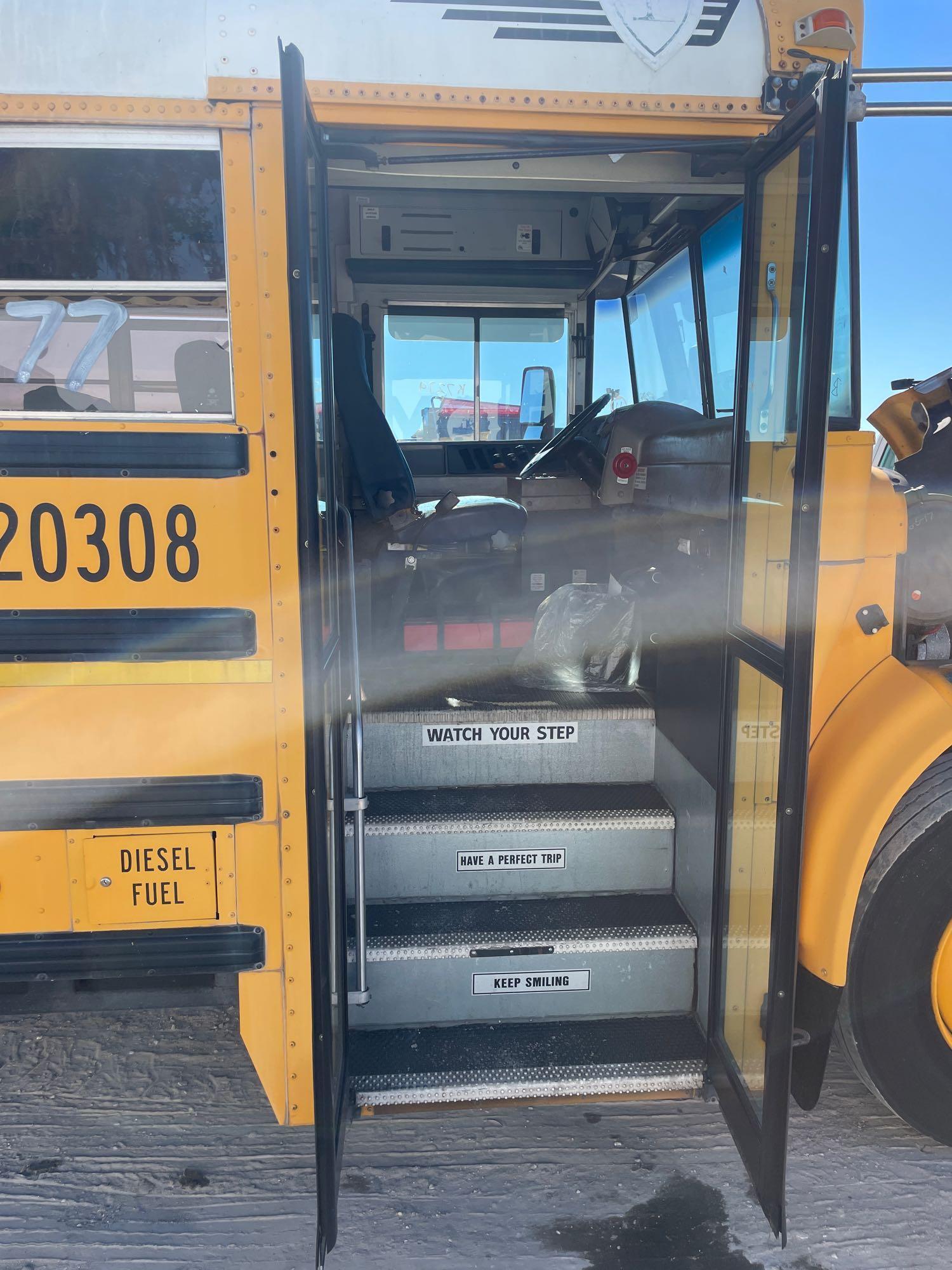 2003 IC Corporation 3000IC 71 Passenger Bus