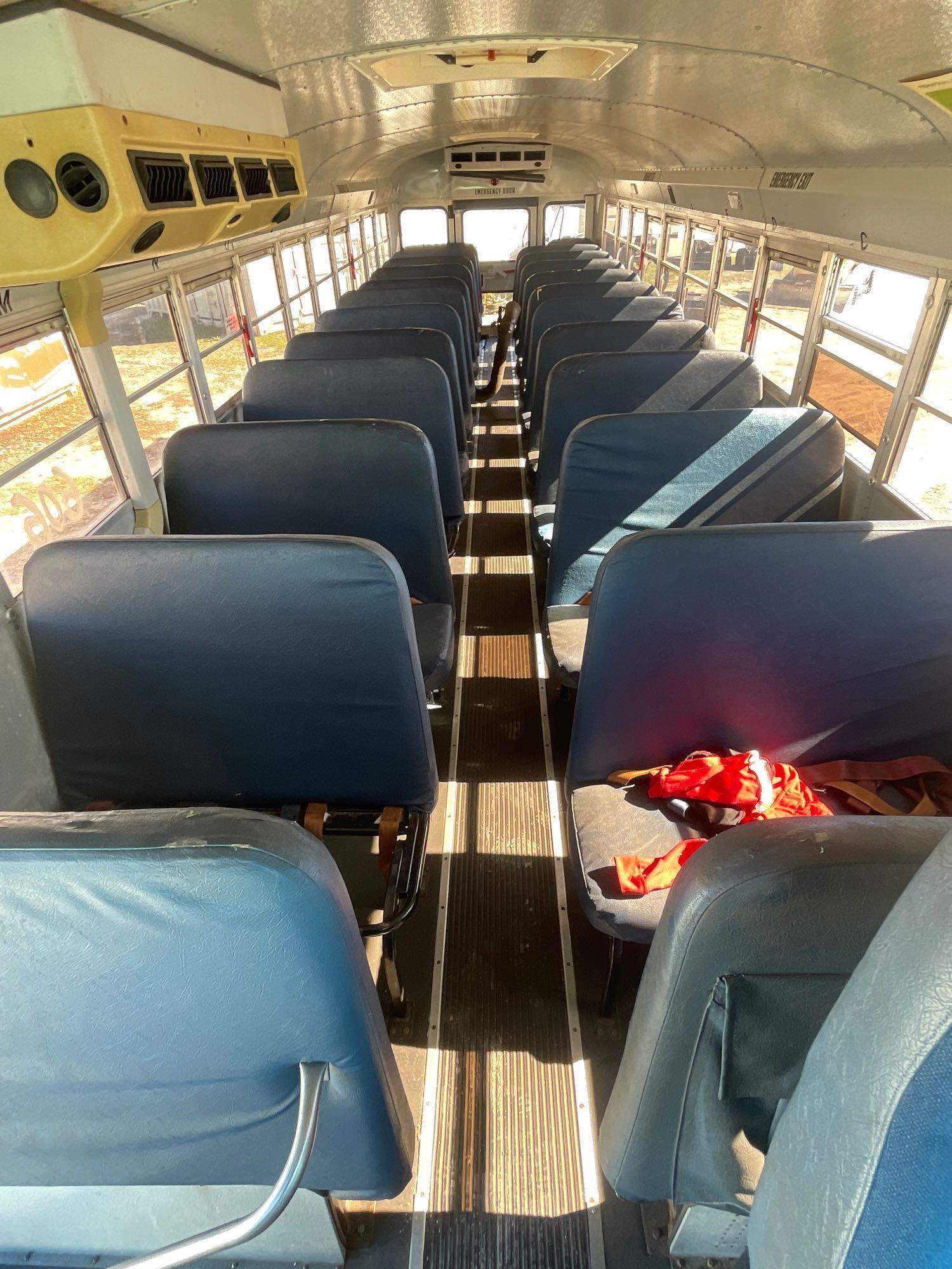 2003 IC Corporation 3000IC 71 Passenger Bus