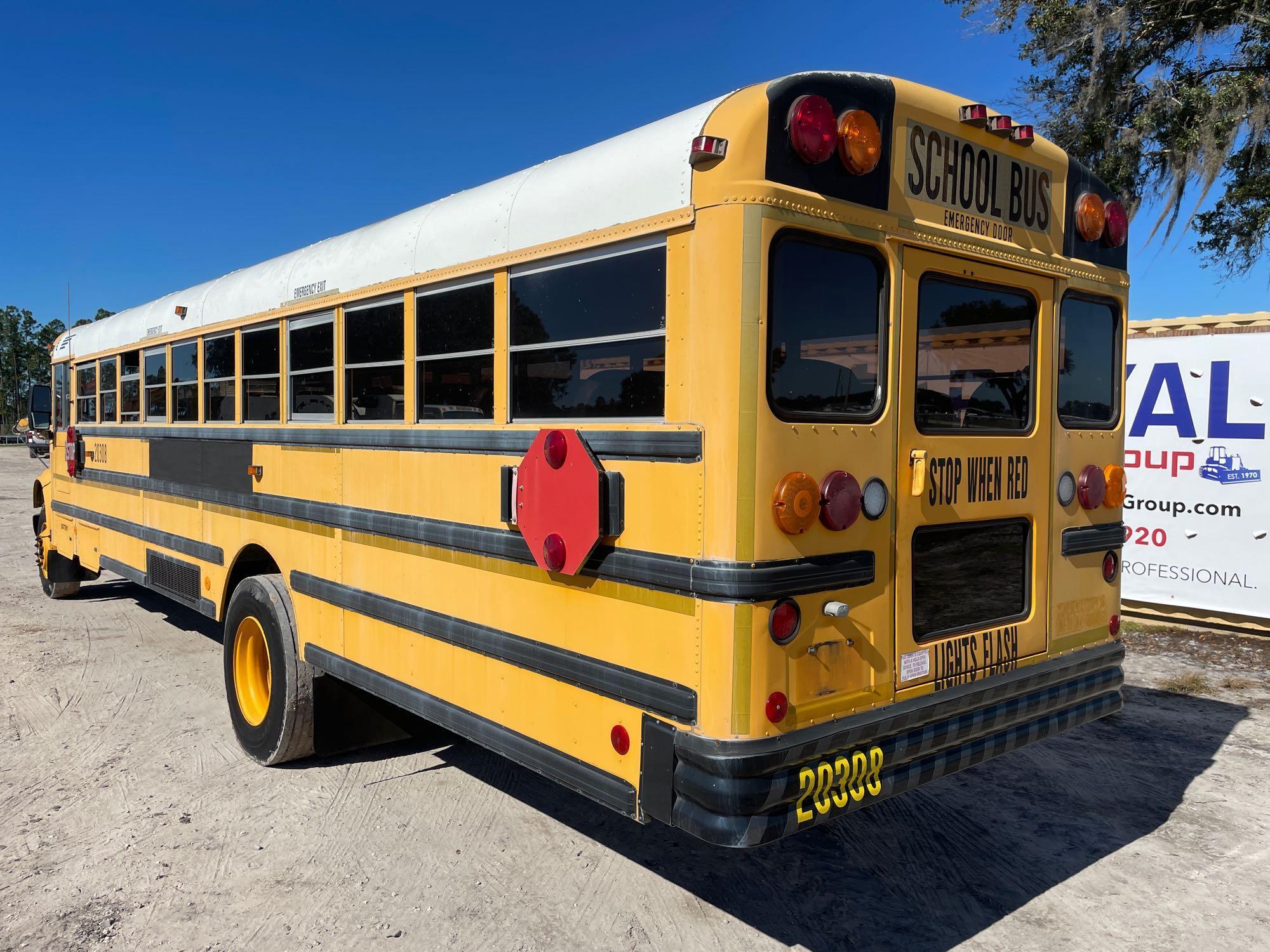 2003 IC Corporation 3000IC 71 Passenger Bus