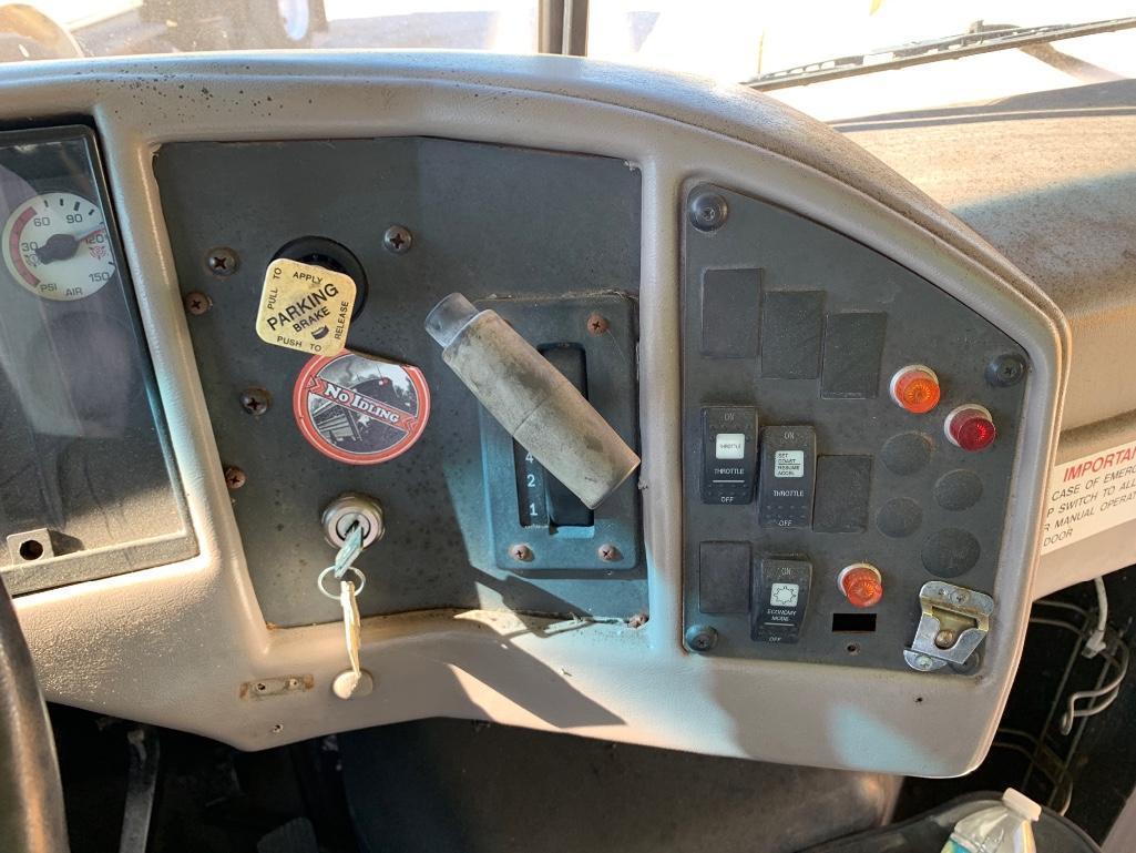 2003 IC Corporation 3000IC 66 Passenger Bus