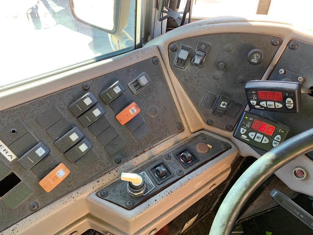 2003 IC Corporation 3000IC 66 Passenger Bus