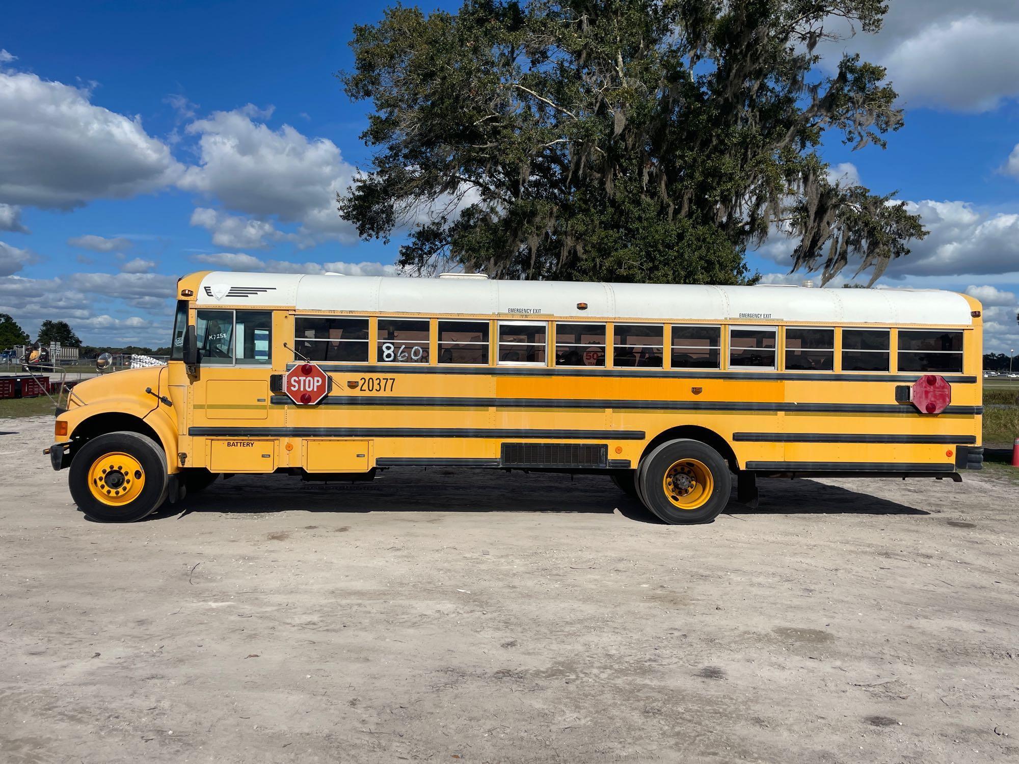 2003 IC Corporation 3000IC 71 Passenger Bus