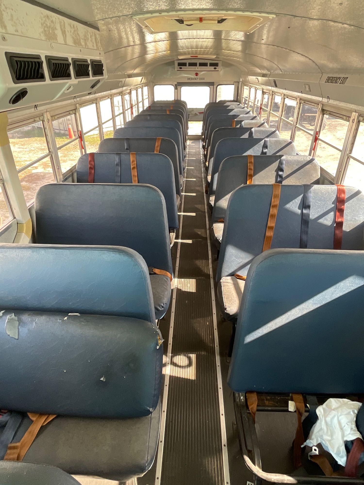 2003 IC Corporation 3000IC 71 Passenger Bus