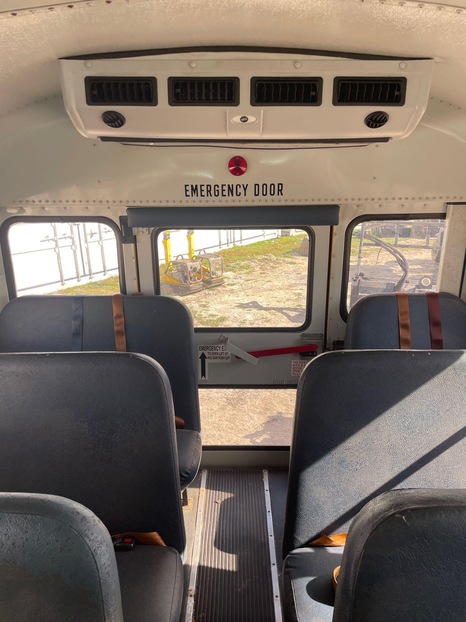 2003 IC Corporation 3000IC 71 Passenger Bus