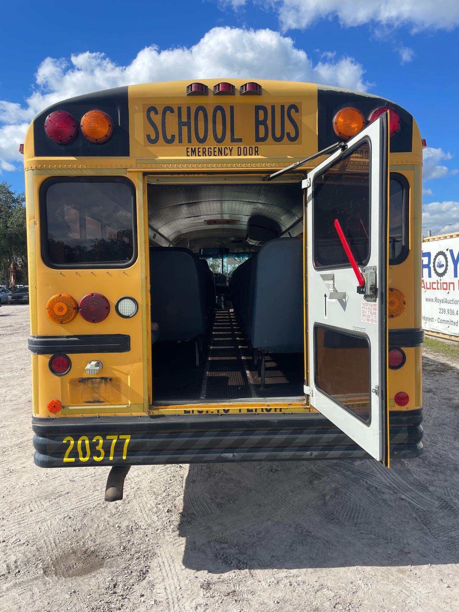 2003 IC Corporation 3000IC 71 Passenger Bus