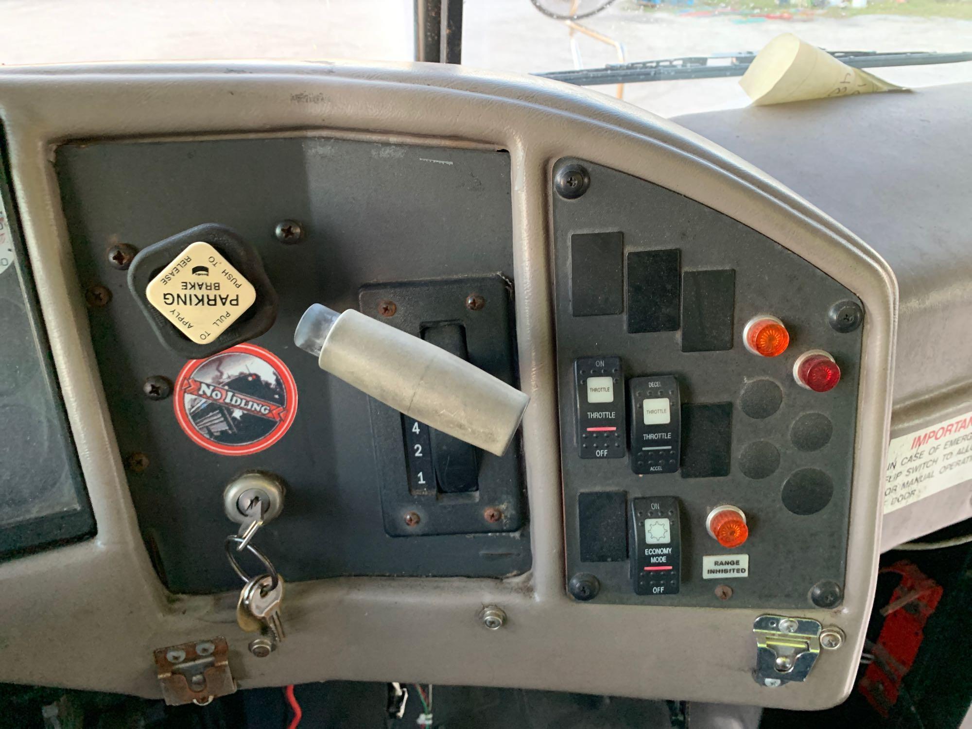 2003 IC Corporation 3000IC Passenger Bus