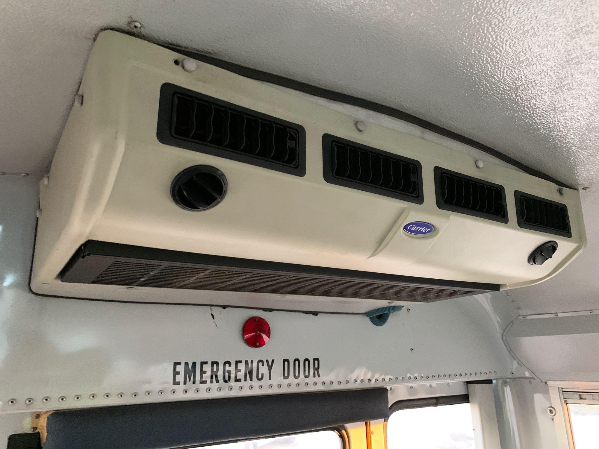 2003 IC Corporation 3000IC Passenger Bus