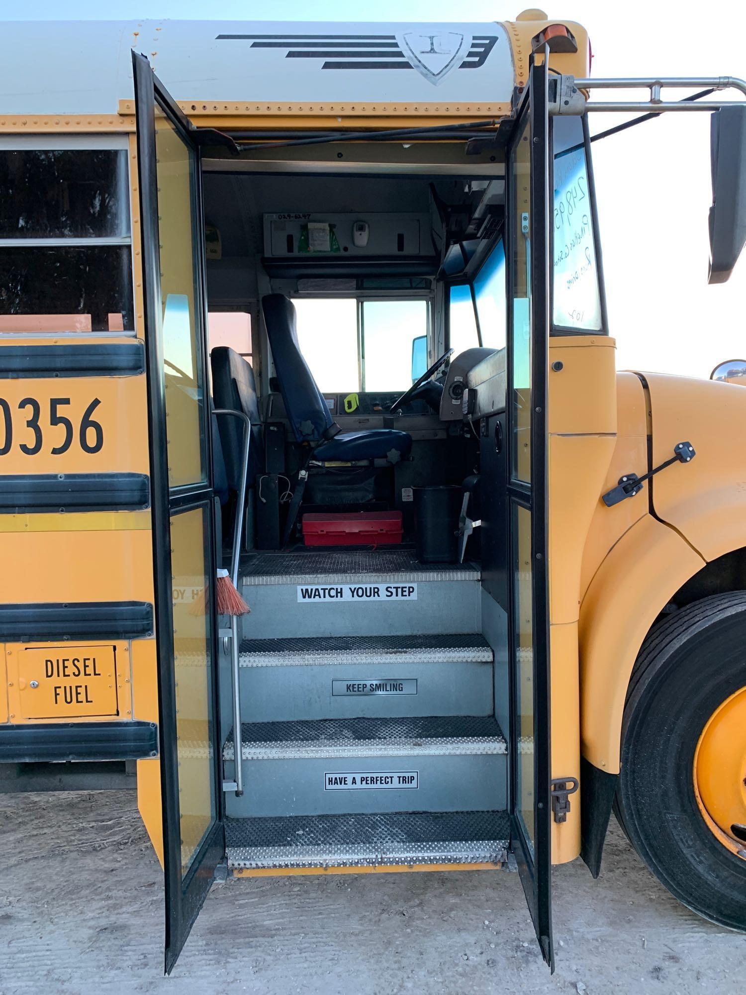 2003 IC Corporation 3000IC Passenger Bus