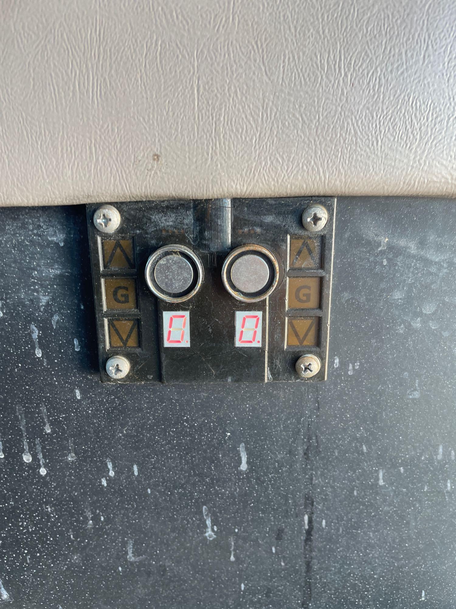 2003 IC Corporation 3000IC 71 Passenger Bus