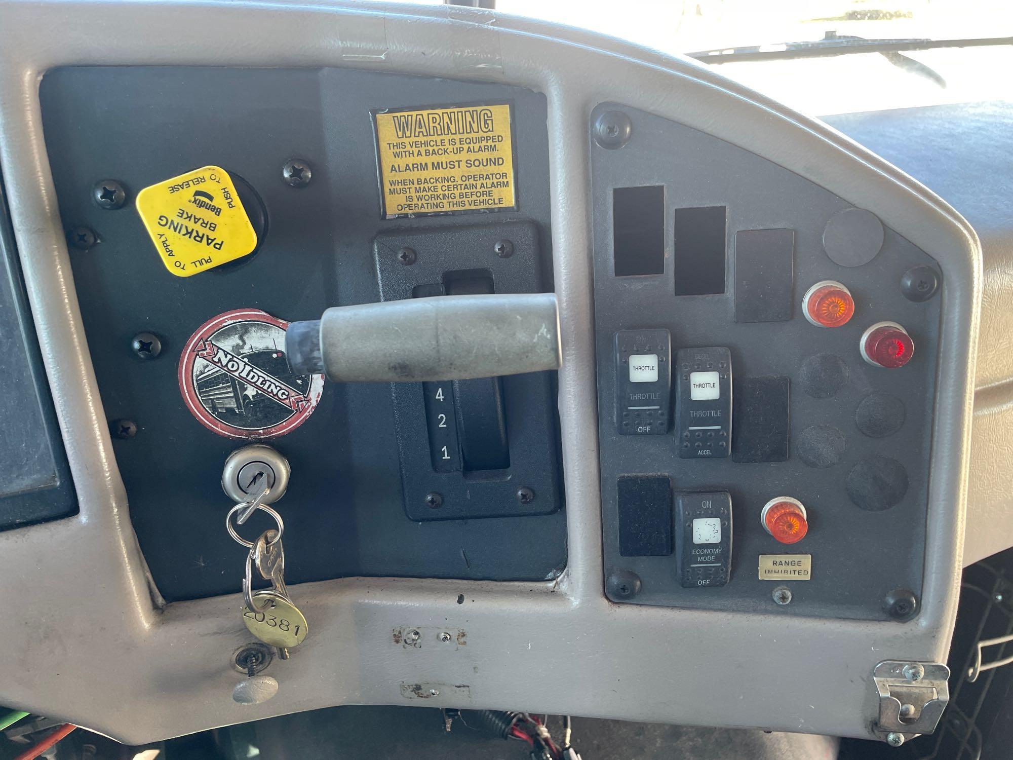 2003 IC Corporation 3000IC 71 Passenger Bus