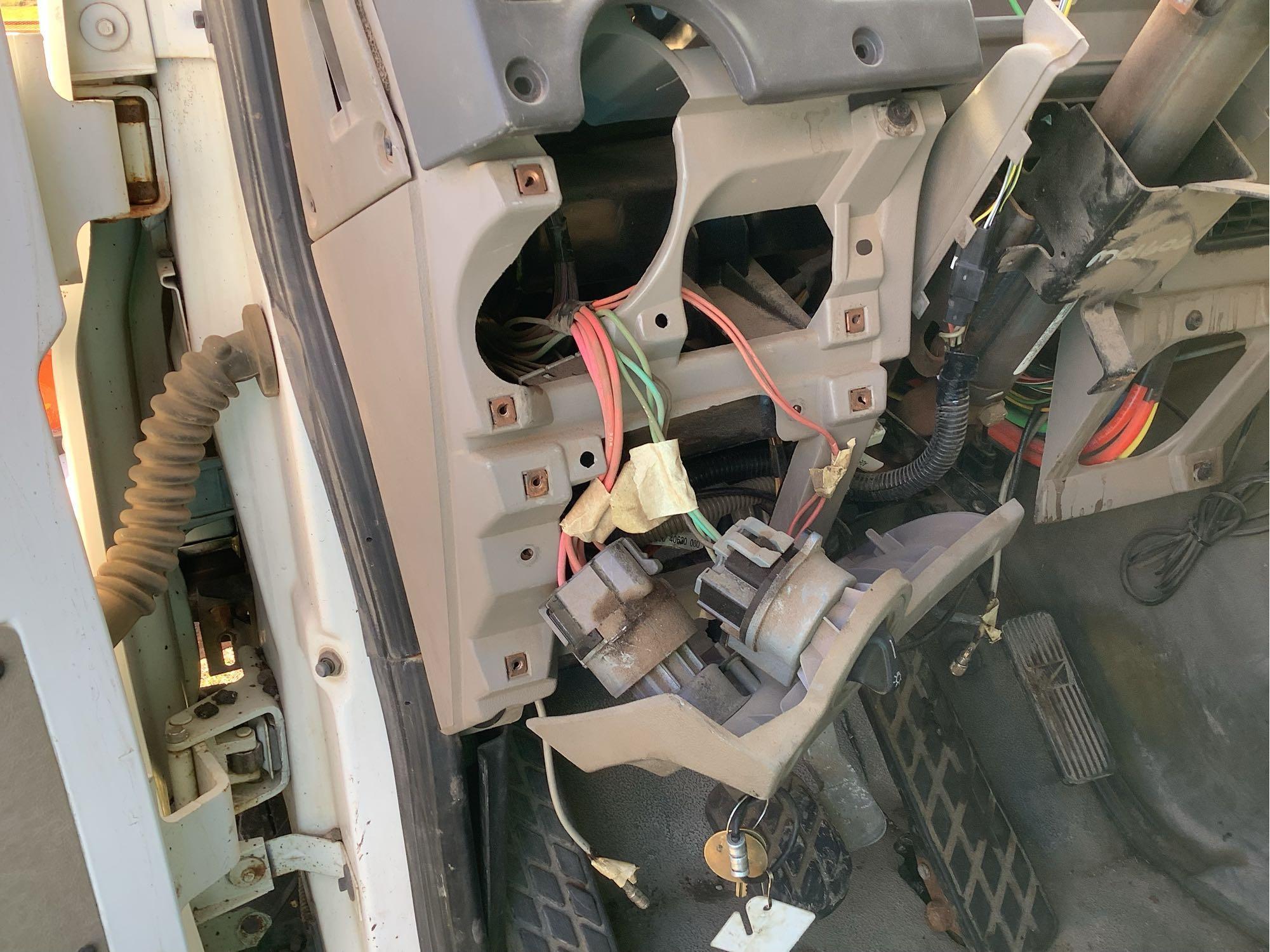2003 Sterling L9500 Series T/A Dump Truck