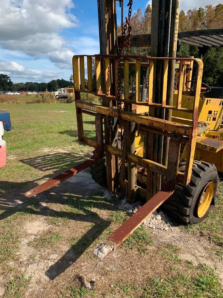 Hyster RT 820 A Rough-Terrain Forklift