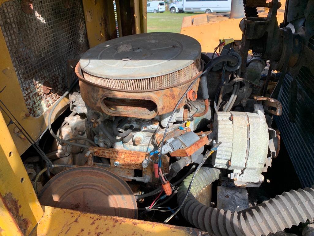 Hyster RT 820 A Rough-Terrain Forklift