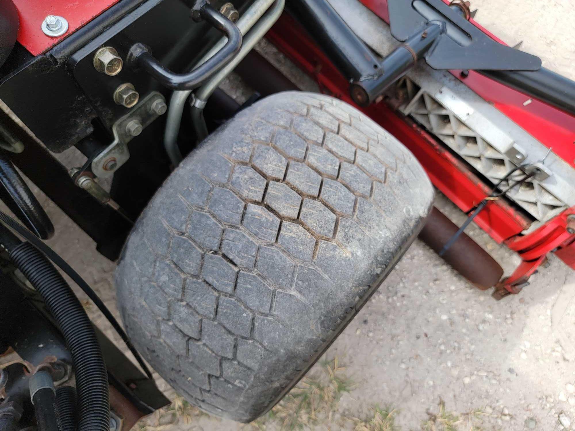 Toro Reelmaster 3100D 3 Deck Reel Mower