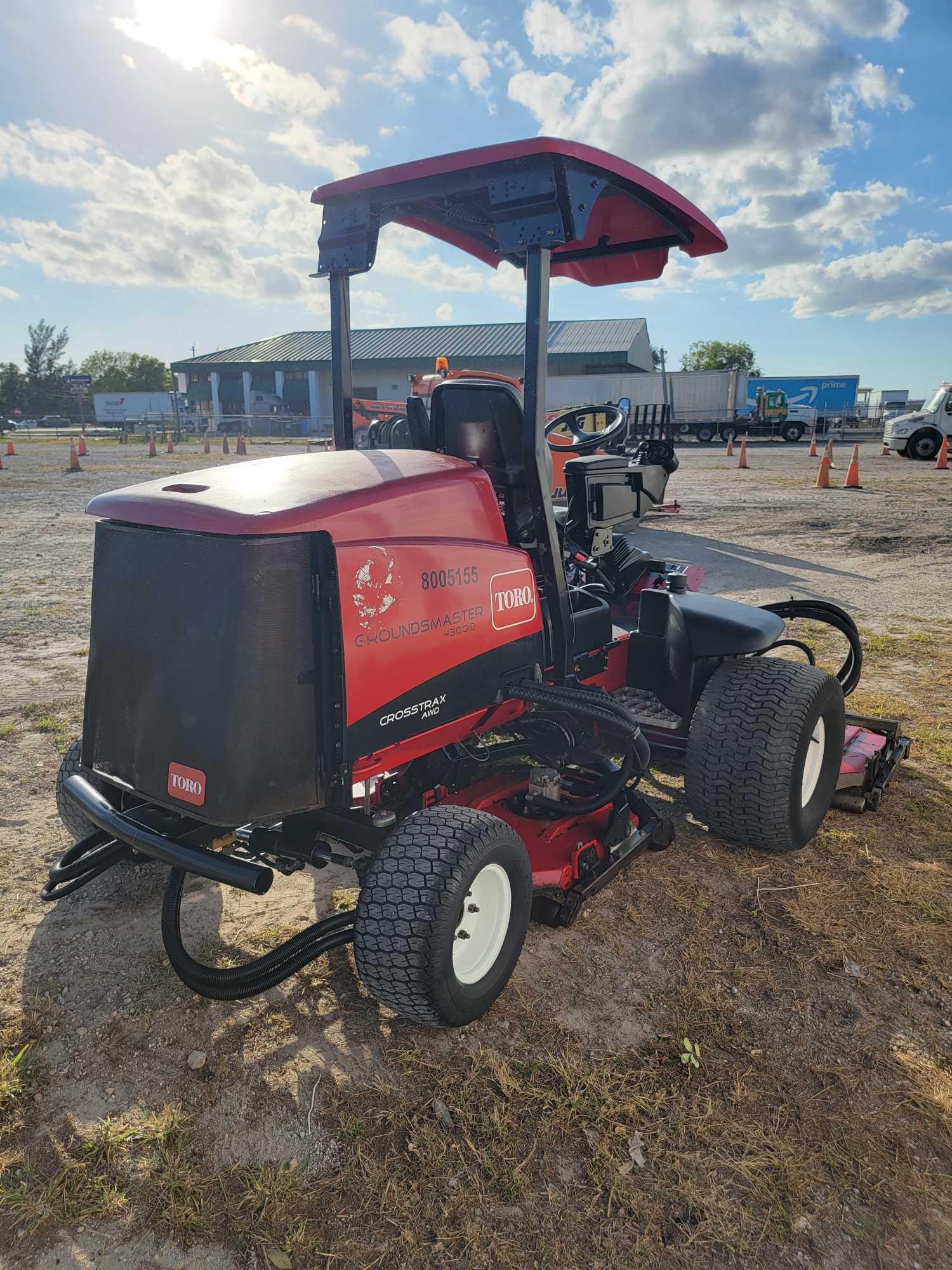 Toro Groundsmaster 4300D Crosstrax AWD 5 Deck Mower