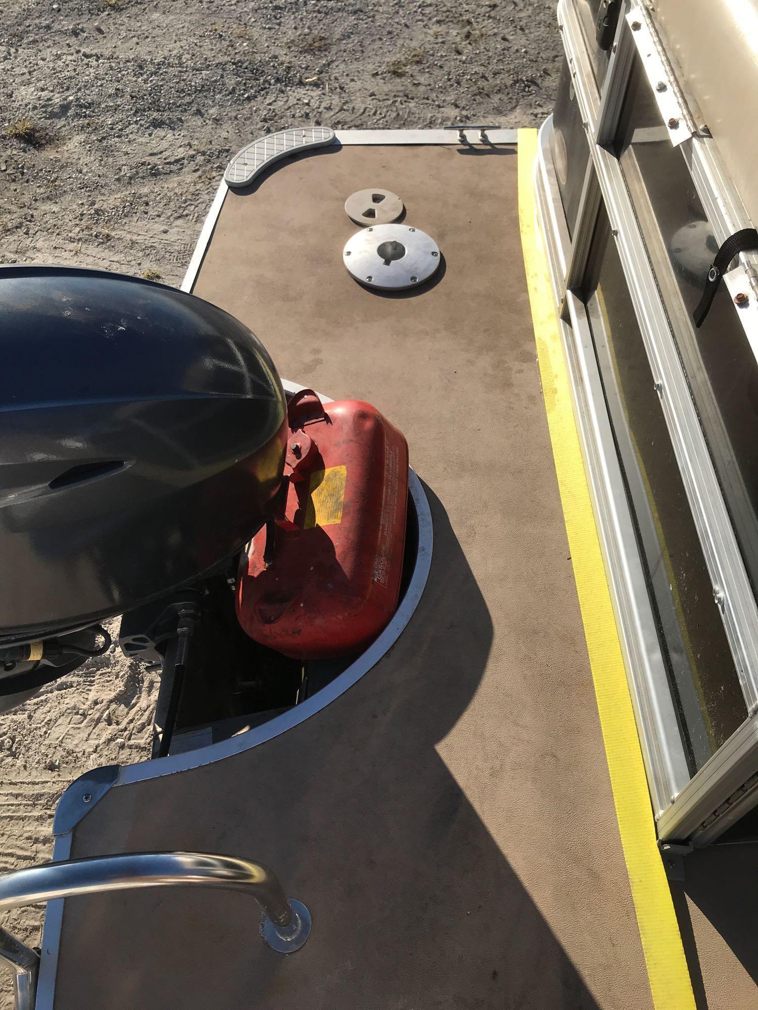 2015 South Bay Pontoon Boat