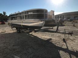 2015 South Bay Pontoon Boat