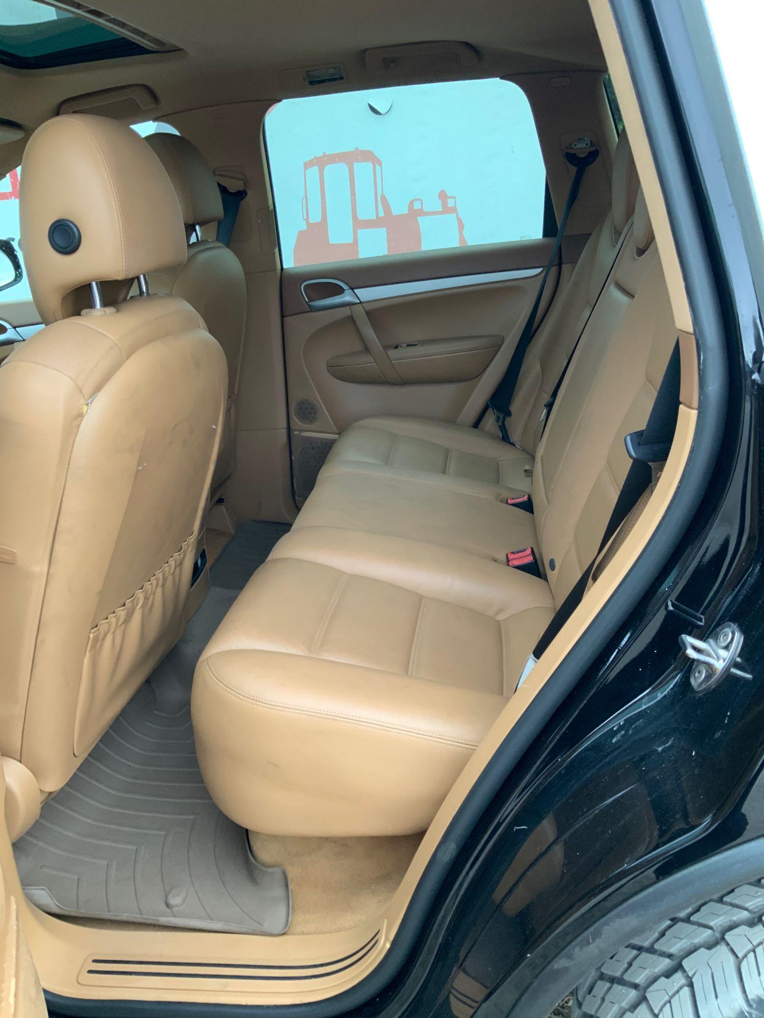 2010 Porsche Cayenne AWD Sport Utility Vehicle