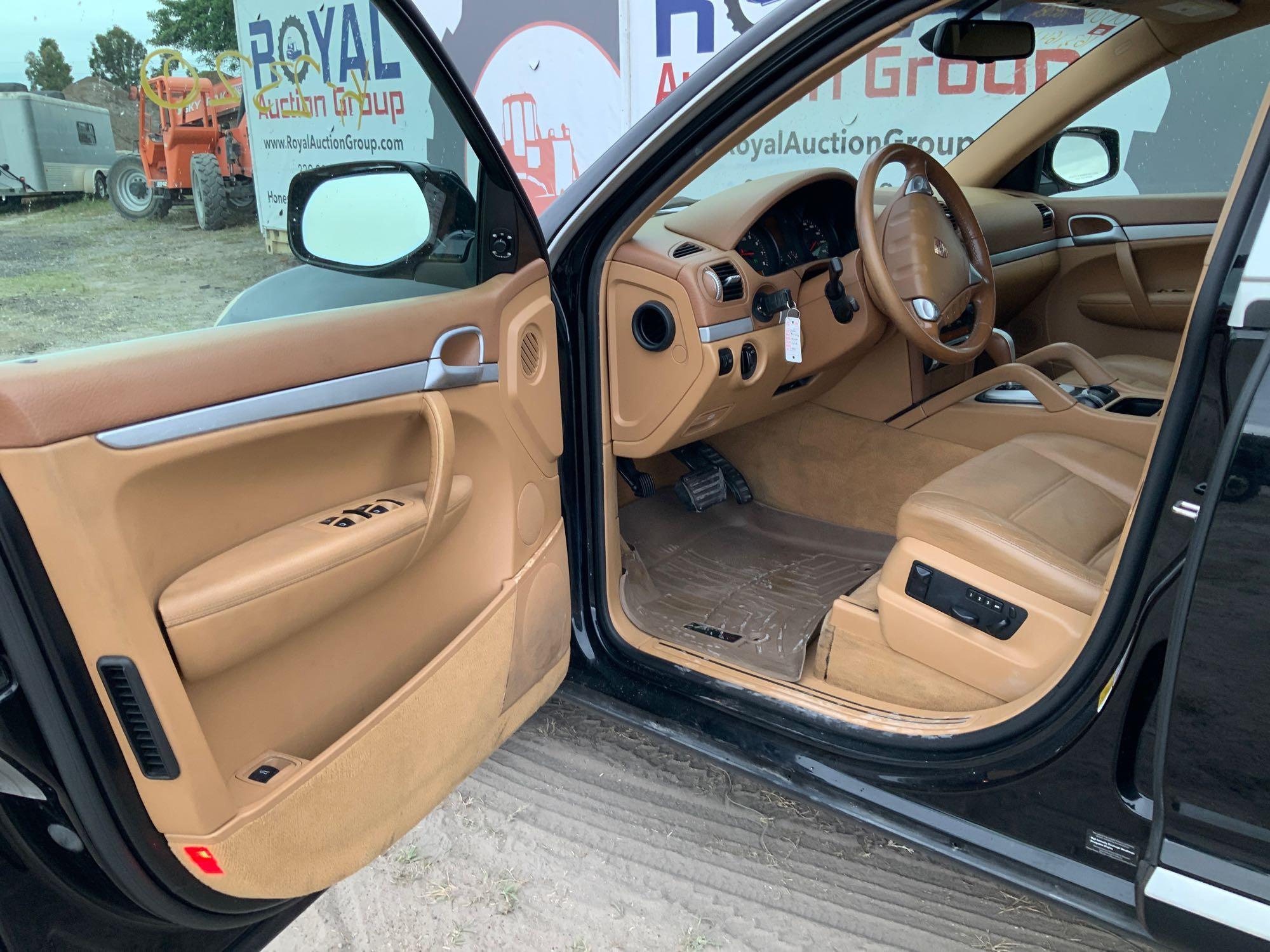 2010 Porsche Cayenne AWD Sport Utility Vehicle