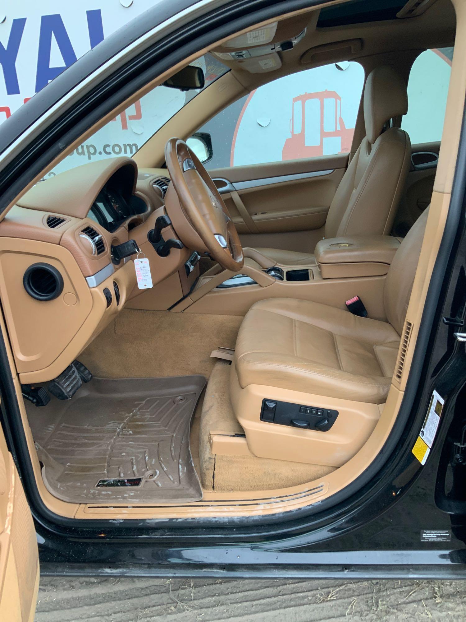 2010 Porsche Cayenne AWD Sport Utility Vehicle