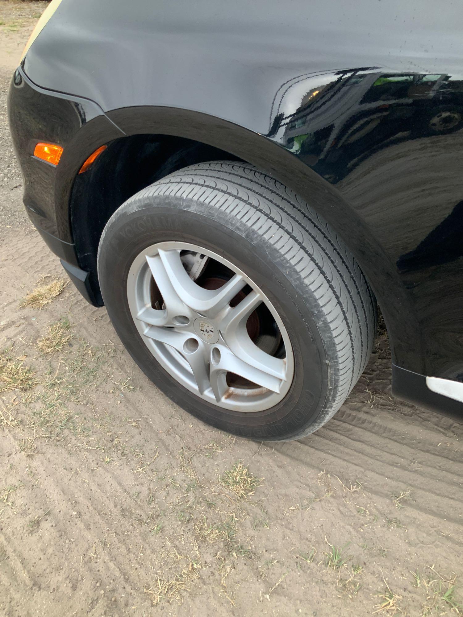 2010 Porsche Cayenne AWD Sport Utility Vehicle