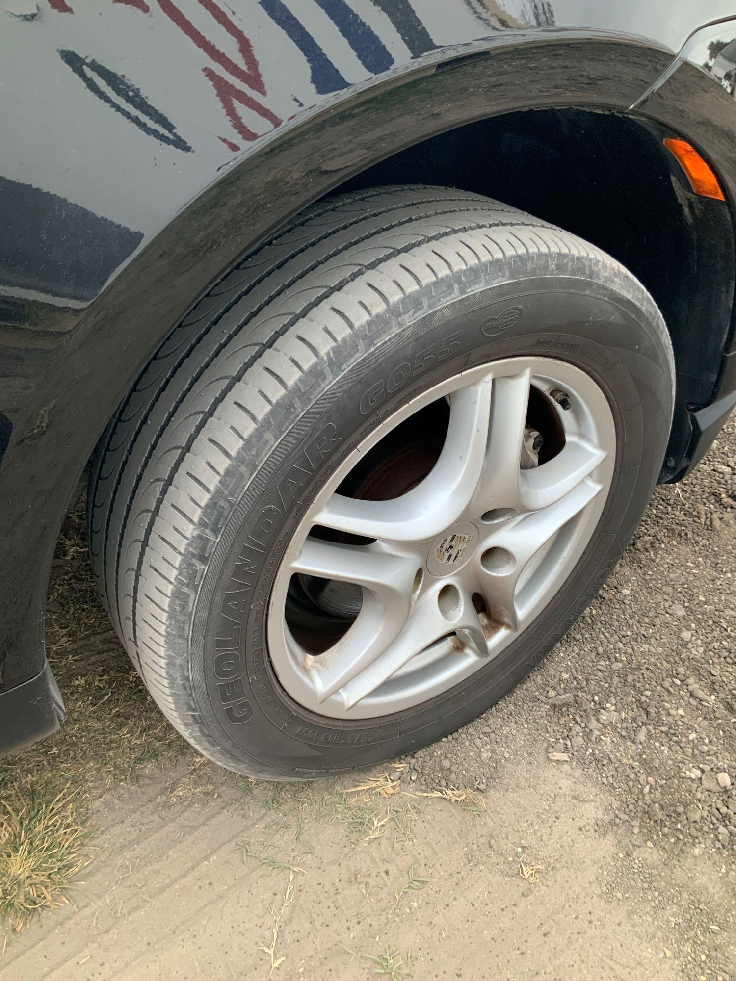 2010 Porsche Cayenne AWD Sport Utility Vehicle
