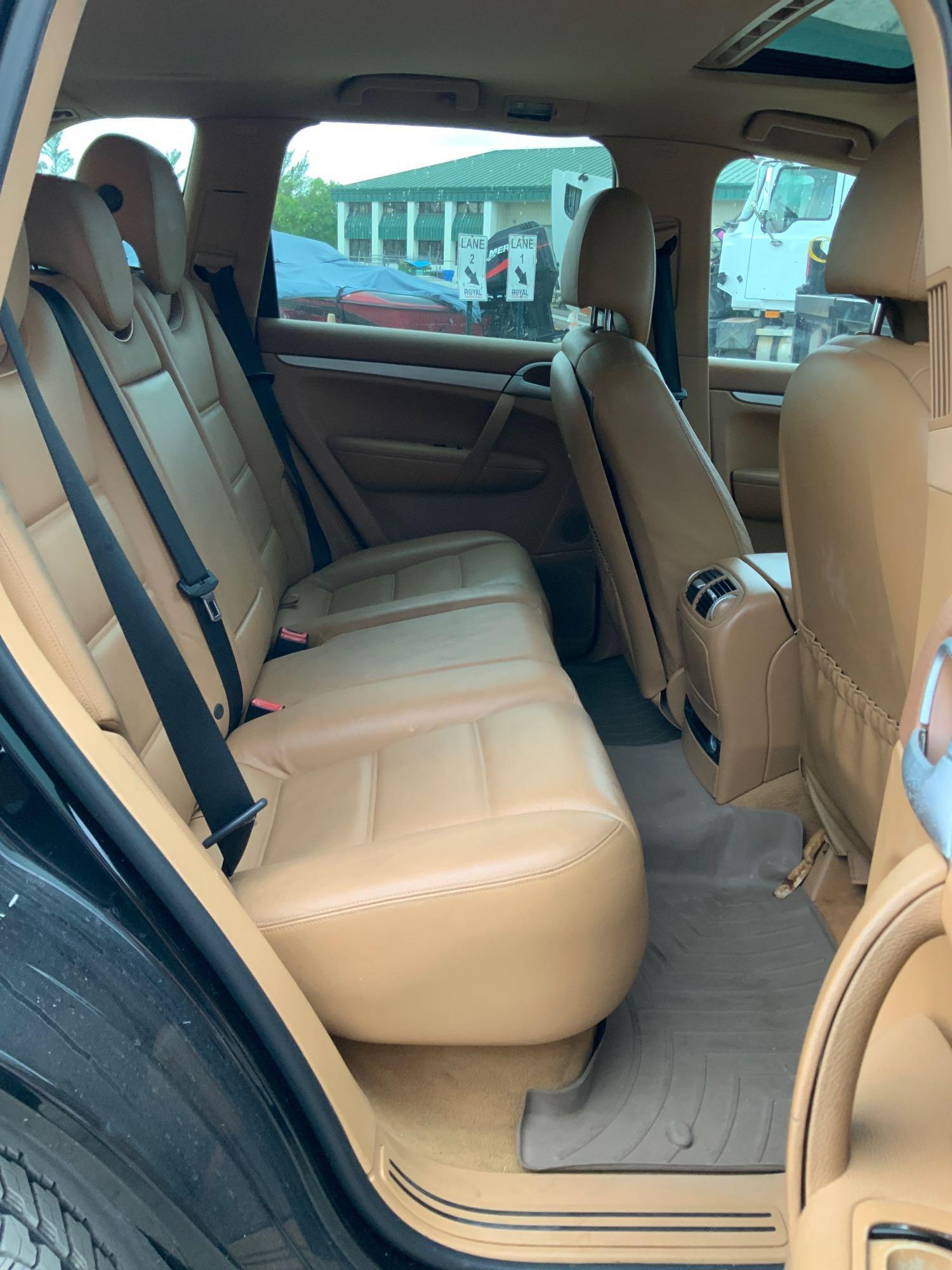 2010 Porsche Cayenne AWD Sport Utility Vehicle