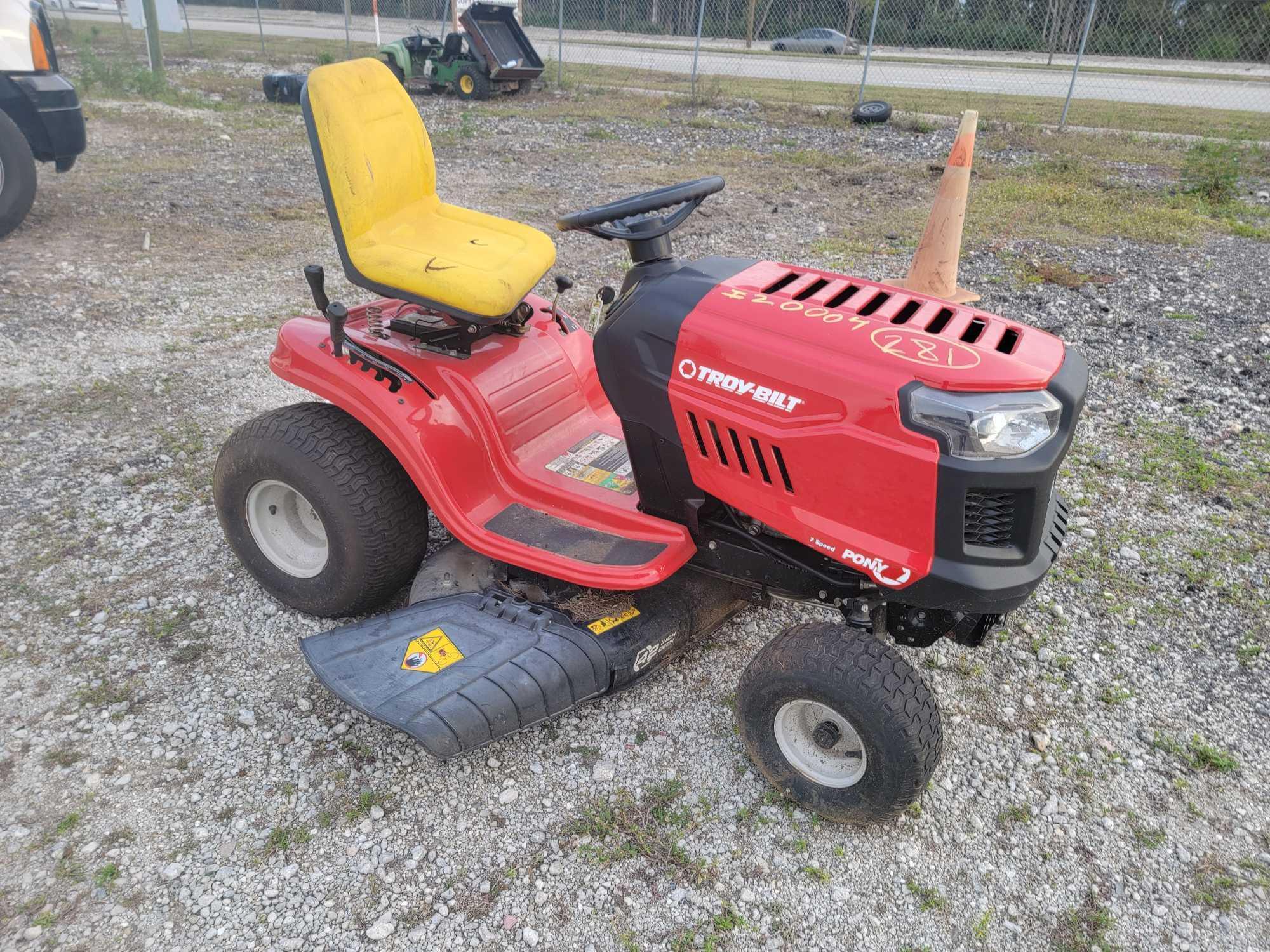 Troy-Bilt 42in Riding Mower