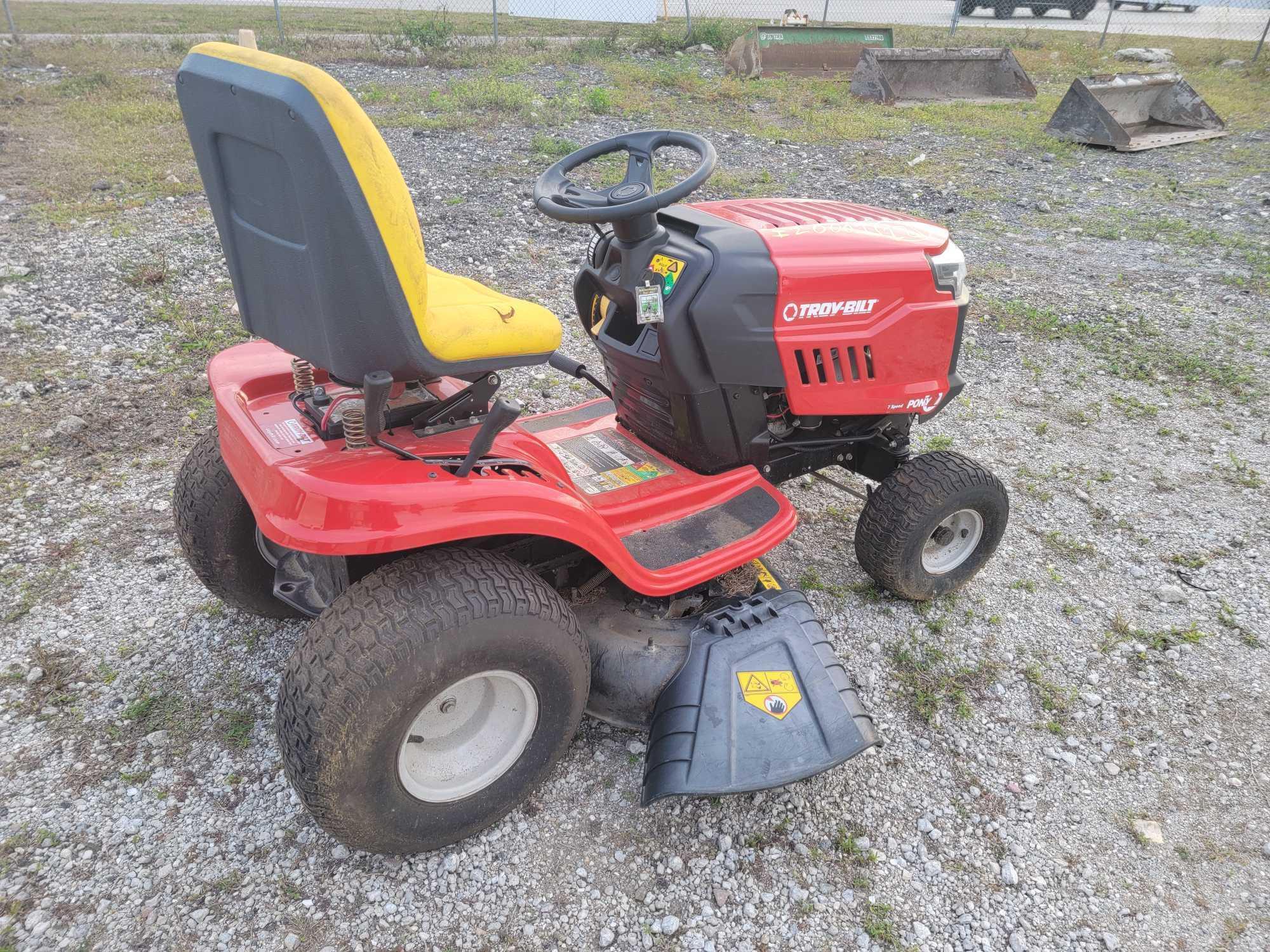 Troy-Bilt 42in Riding Mower