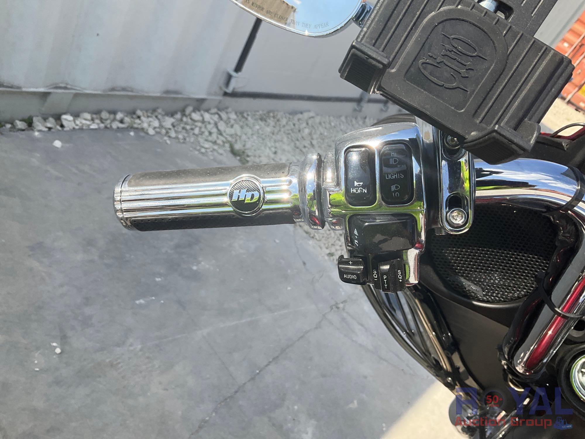 2002 Harley Davidson Electra Glide Motor Cycle