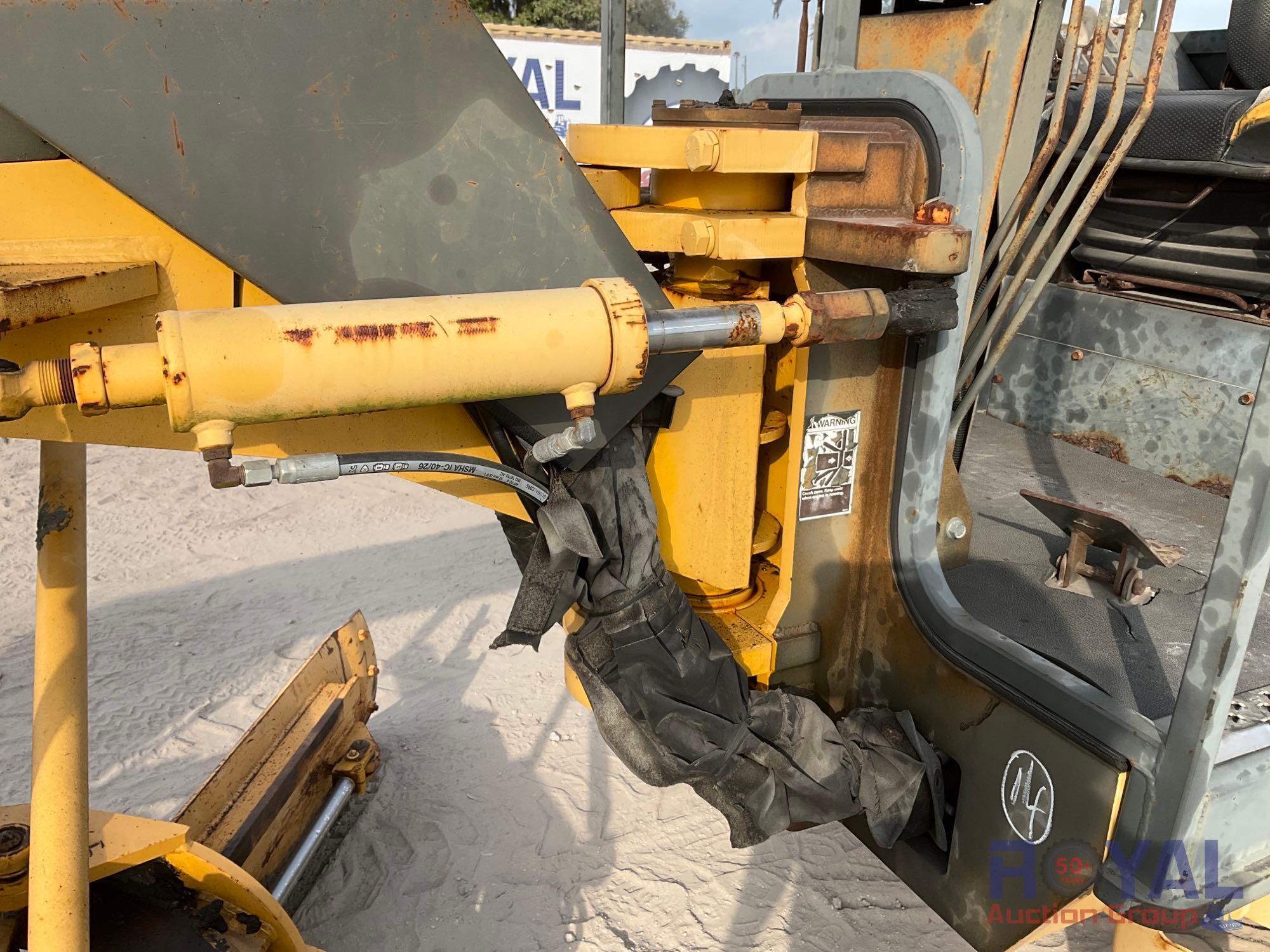 2004 Volvo G80 Articulated Motor Grader