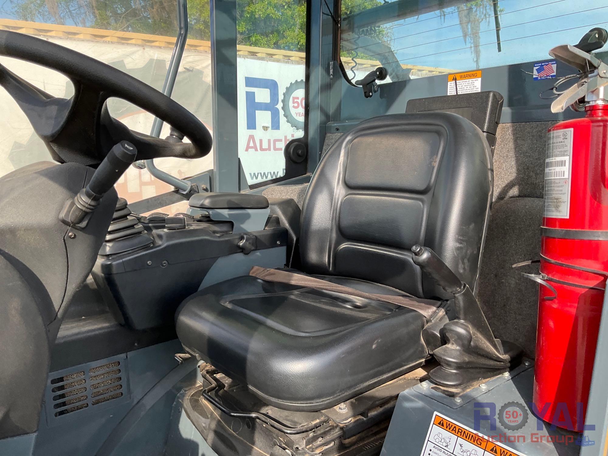 2016 Gehl 750 Mini Articulated Wheel Loader
