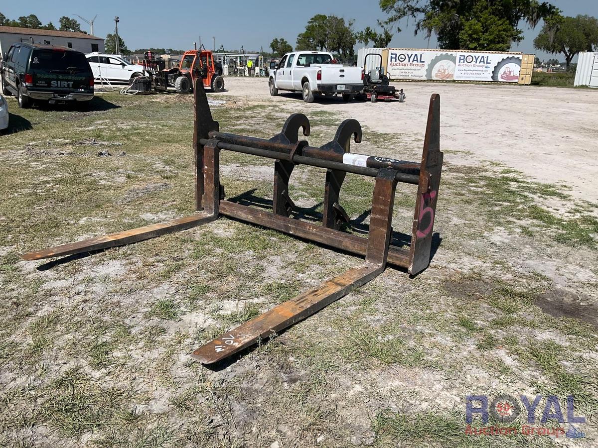 2015 Caterpillar (924K) Quick Coupler 70 inch Loader Forks