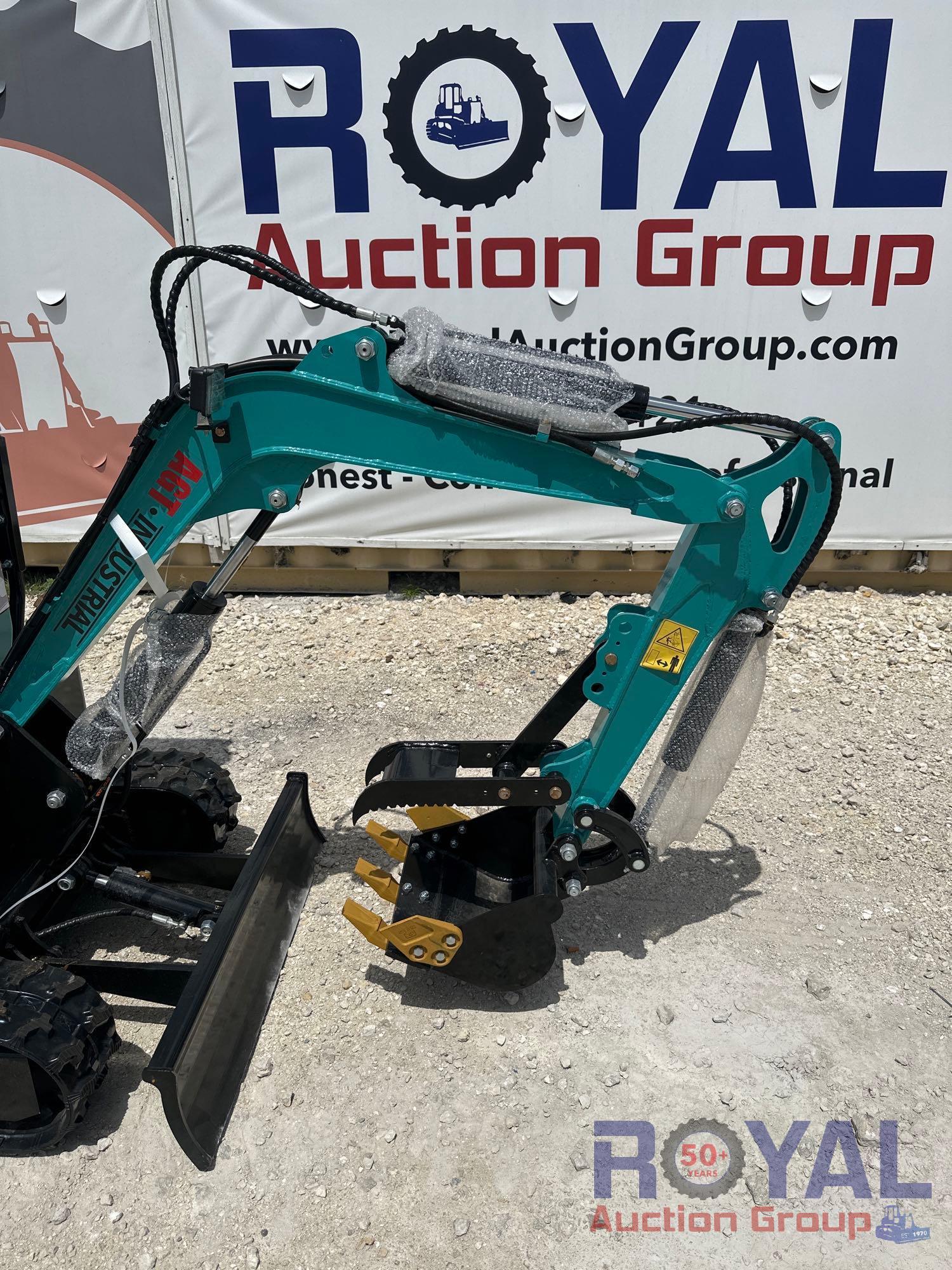 2023 AGT QH12 Mini Excavator