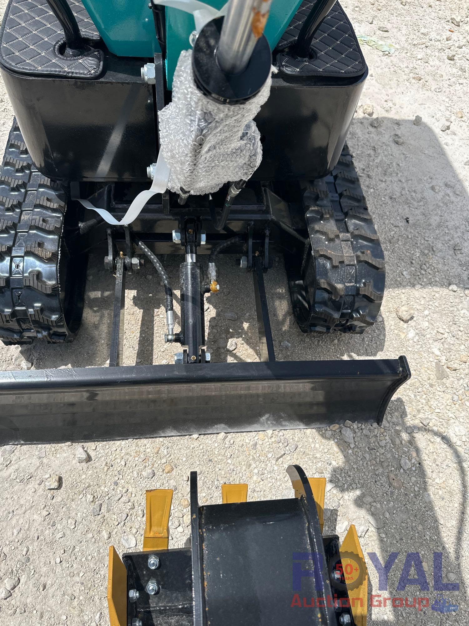 2023 AGT QH12 Mini Excavator