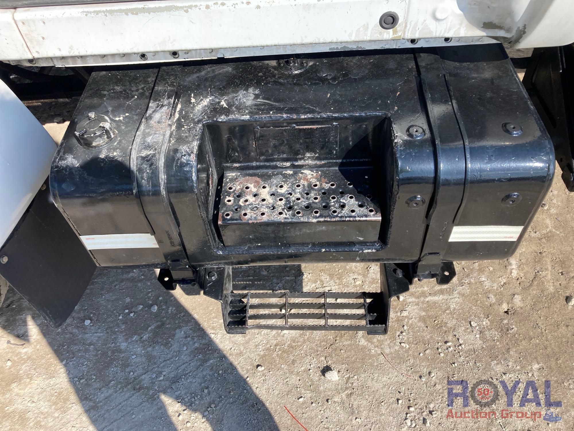 2000 Ford F650 Hook Lift Truck