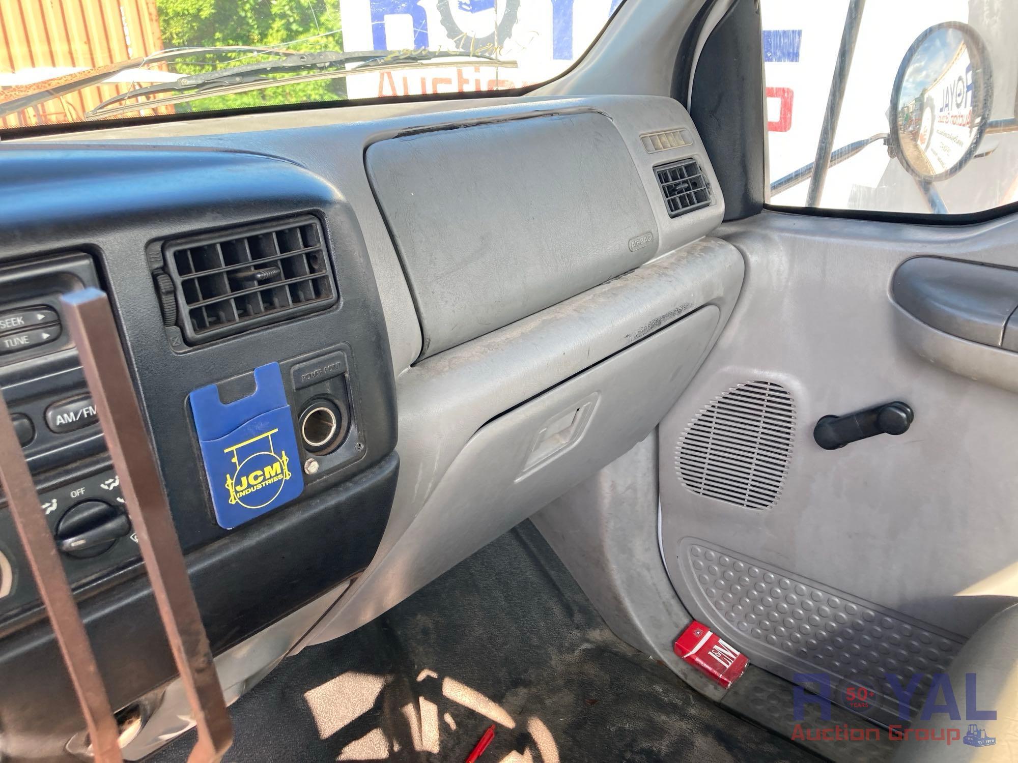 2000 Ford F650 Hook Lift Truck