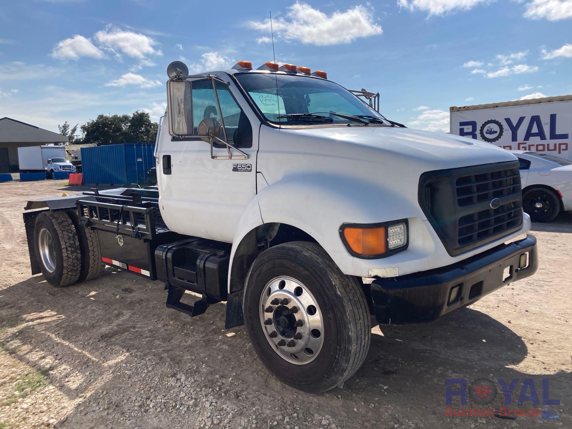 2000 Ford F650 Hook Lift Truck