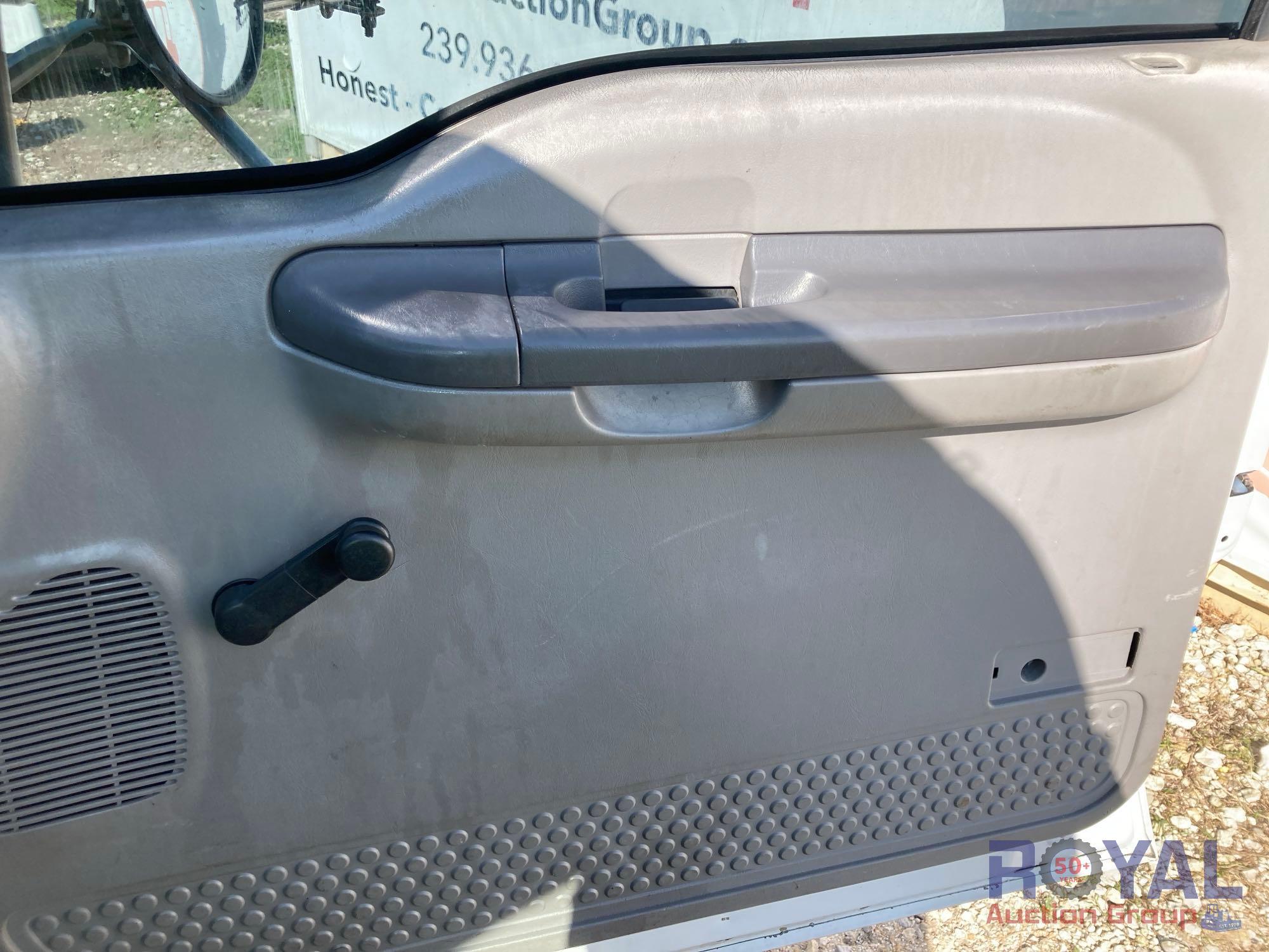 2000 Ford F650 Hook Lift Truck